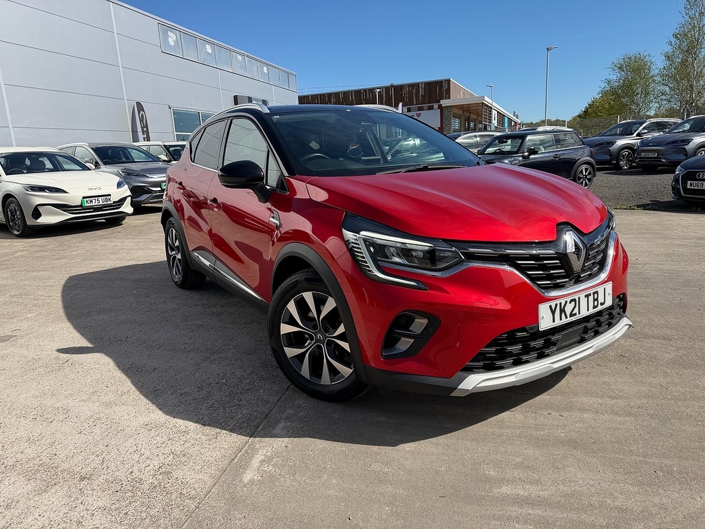 Renault Captur E-tech S Edition Red