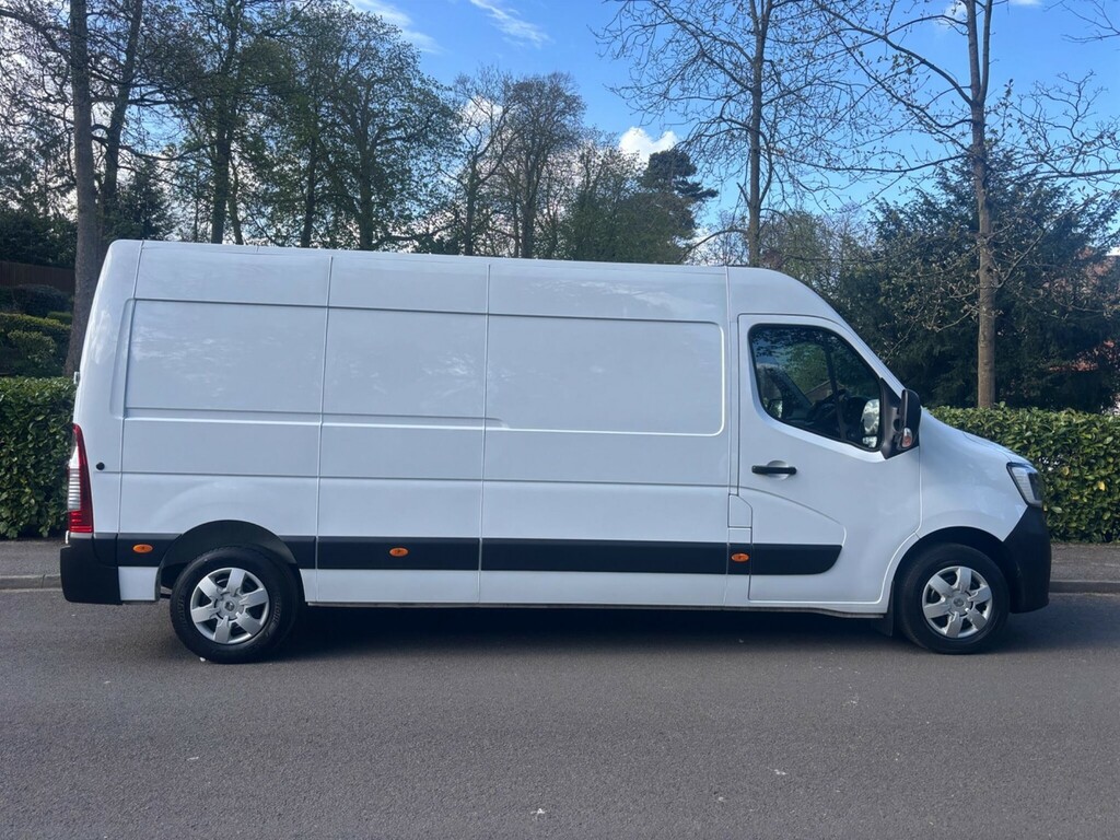 Renault Master 2.3 Dci 35 Business Fwd Lwb Medium Roof Euro 6 HN23GGV White #6