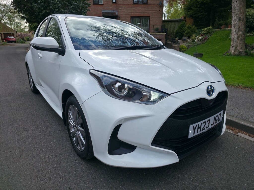 Toyota Yaris 1.5 Vvt-h Icon E-cvt Euro 6 Ss White