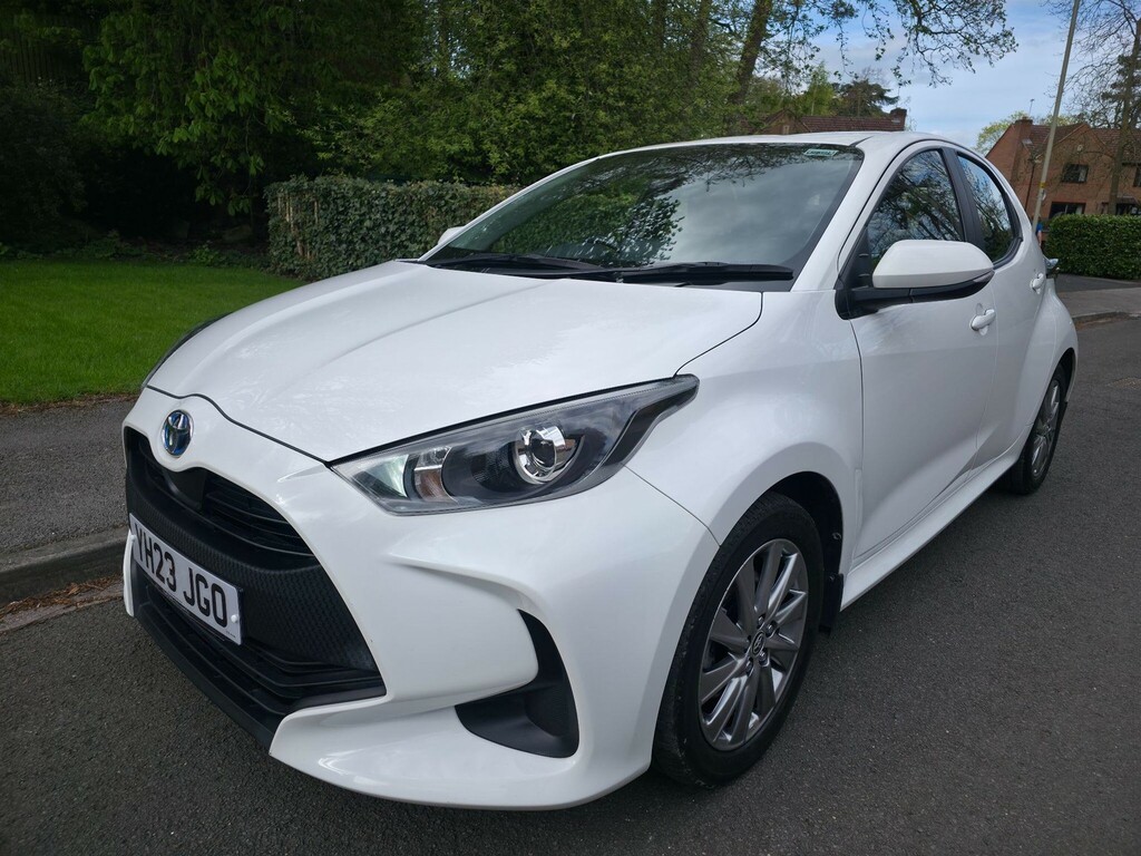 Toyota Yaris 1.5 Vvt-h Icon E-cvt Euro 6 Ss YH23JGO White #3