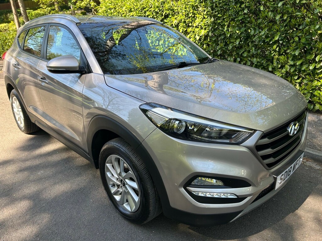 Hyundai Tucson 1.6 Gdi Blue Drive Se Nav Euro 6 Ss White