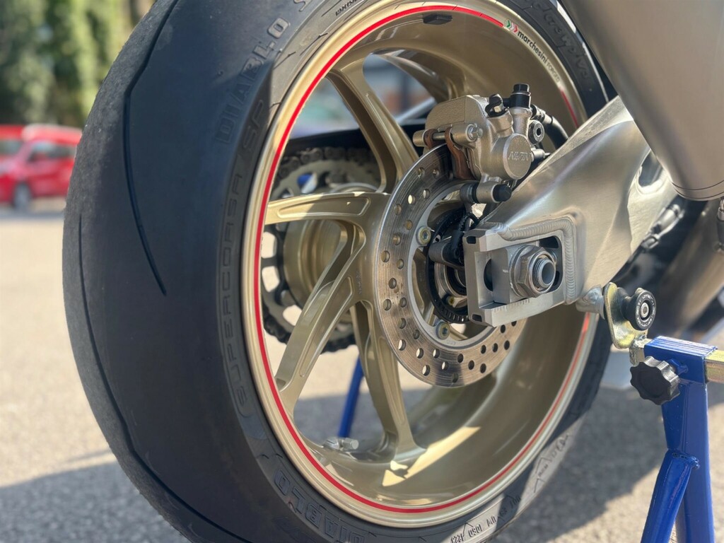 Honda  Cbr 1000 Rr Fireblade Black #4