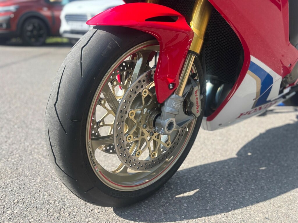 Honda  Cbr 1000 Rr Fireblade Black #6