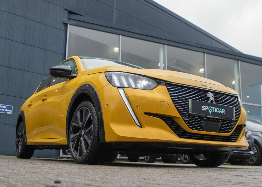 Peugeot 208 1.2 Puretech Gt Premium Euro 6 S S RE72ZCK Yellow #6