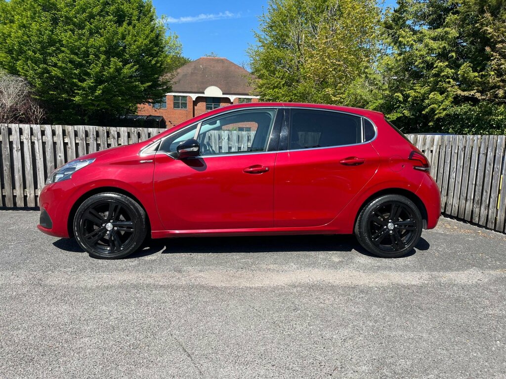 Peugeot 208 1.2 Puretech Gt Line Euro 6 Ss LN66SJV Red #2