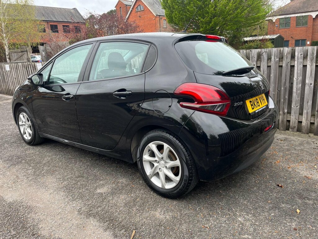 Peugeot 208 1.2 Puretech Active Euro 6 BK18VYH Black #3