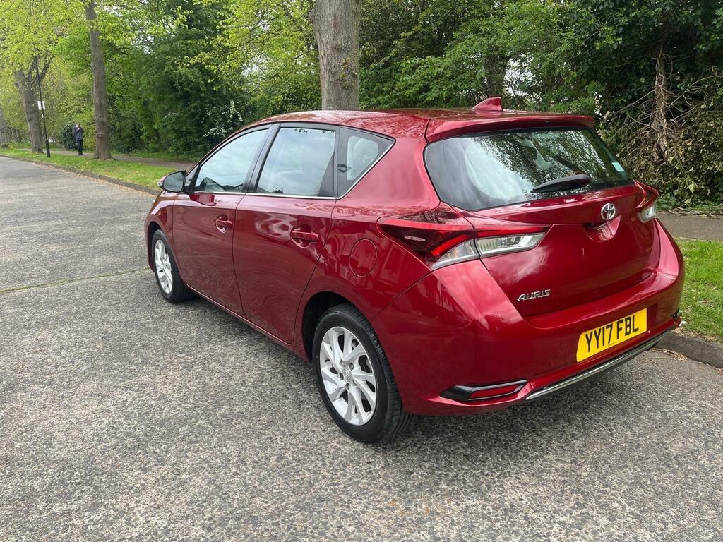 Toyota Auris 1.2 Vvt-i Business Edition Euro 6 S S Red #2