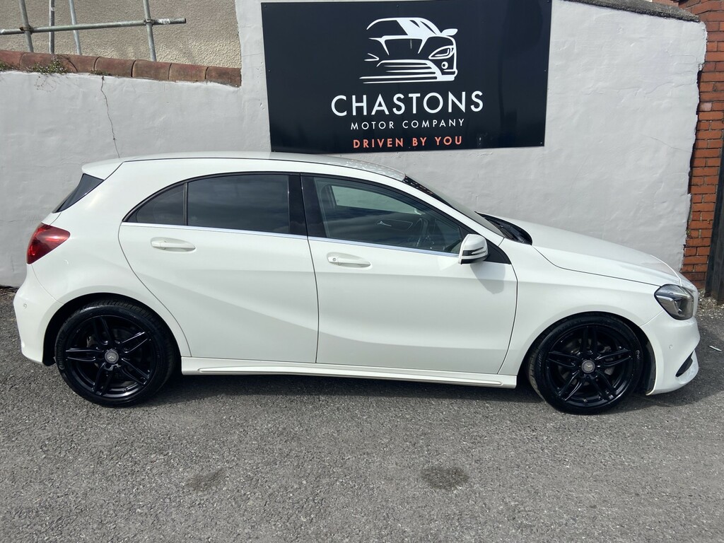 Mercedes-Benz A Class Hatchback 2.1 A200d Amg Line Premium 2016 CV16WPE White #2