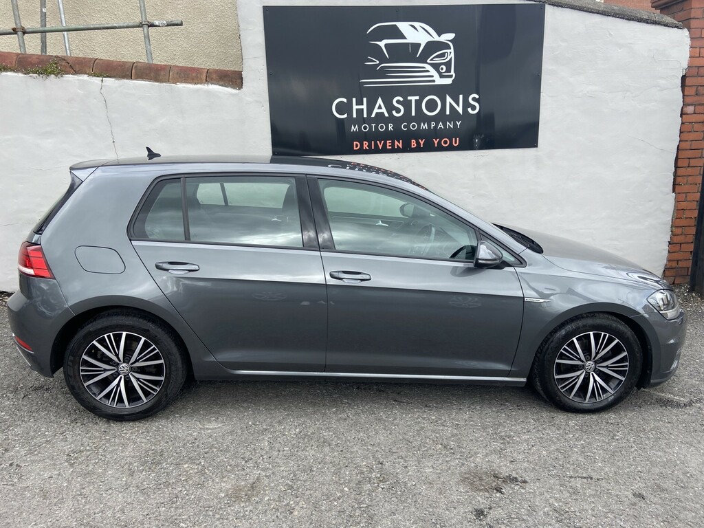 Volkswagen Golf Hatchback 1.5 Tsi Evo Se 2019 CP69FWR Grey #2
