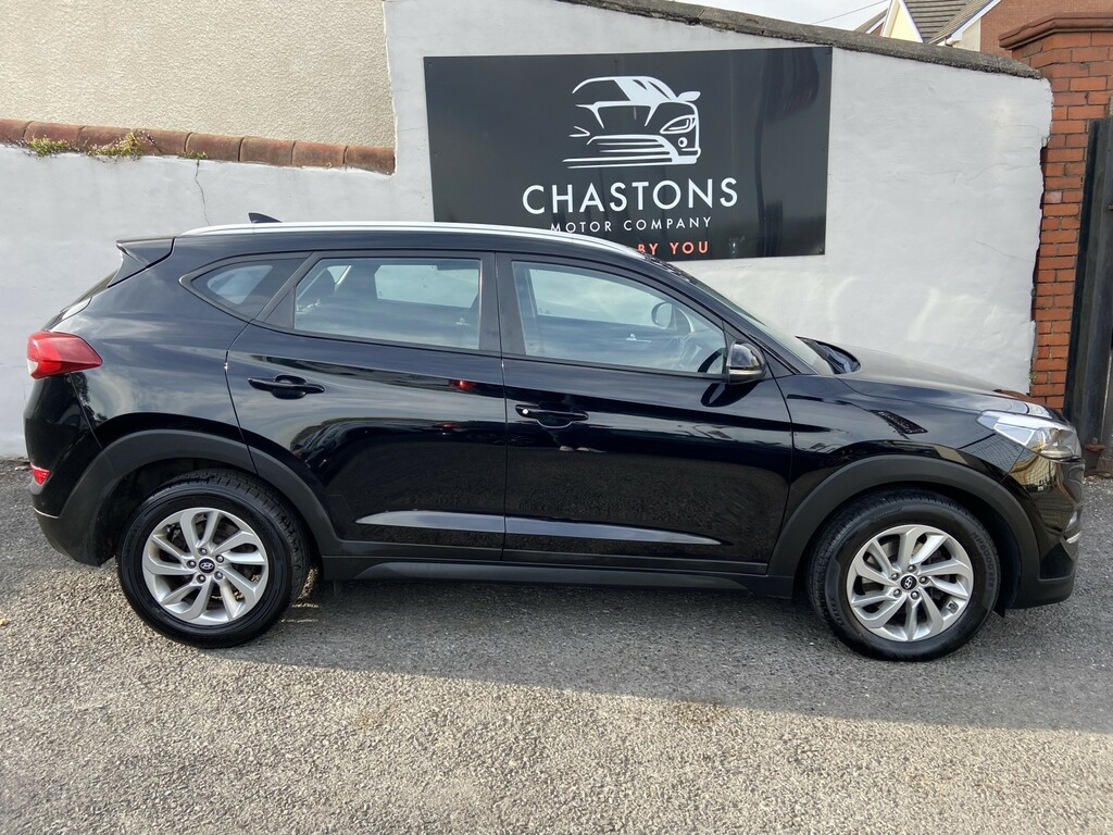 Hyundai Tucson Suv 2.0 Crdi Se Nav 2017 EA67NYR Black #2