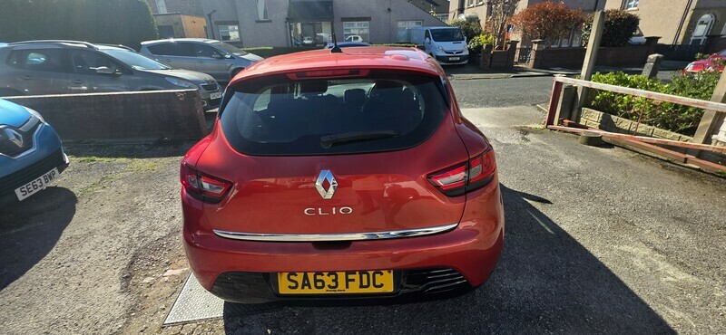 Renault Clio Dynamique Medianav SA63FDC Red #5