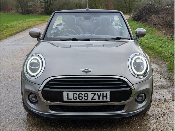 Mini Convertible 1.5 Cooper Classic Convertible E Silver