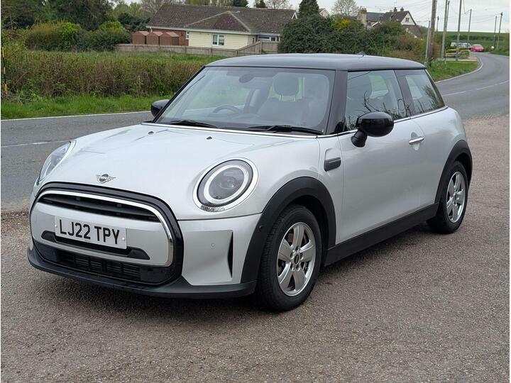Mini Hatch 1.5 Cooper Classic Steptronic Euro 6 Ss LJ22TPY Silver #2