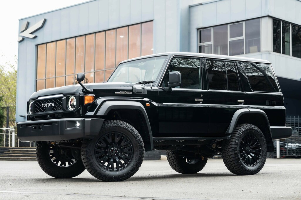 Toyota Land Cruiser 70 Series 2.8 Turbo YJ74FNV Black #3