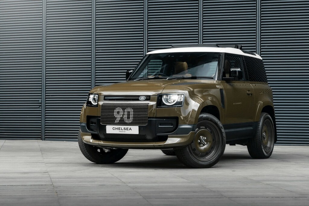 Land Rover Defender P300 Green #3