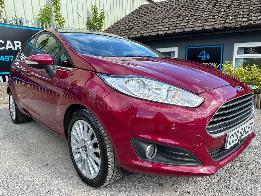Ford Fiesta 1.0T Ecoboost Titanium Euro 6 S S Red