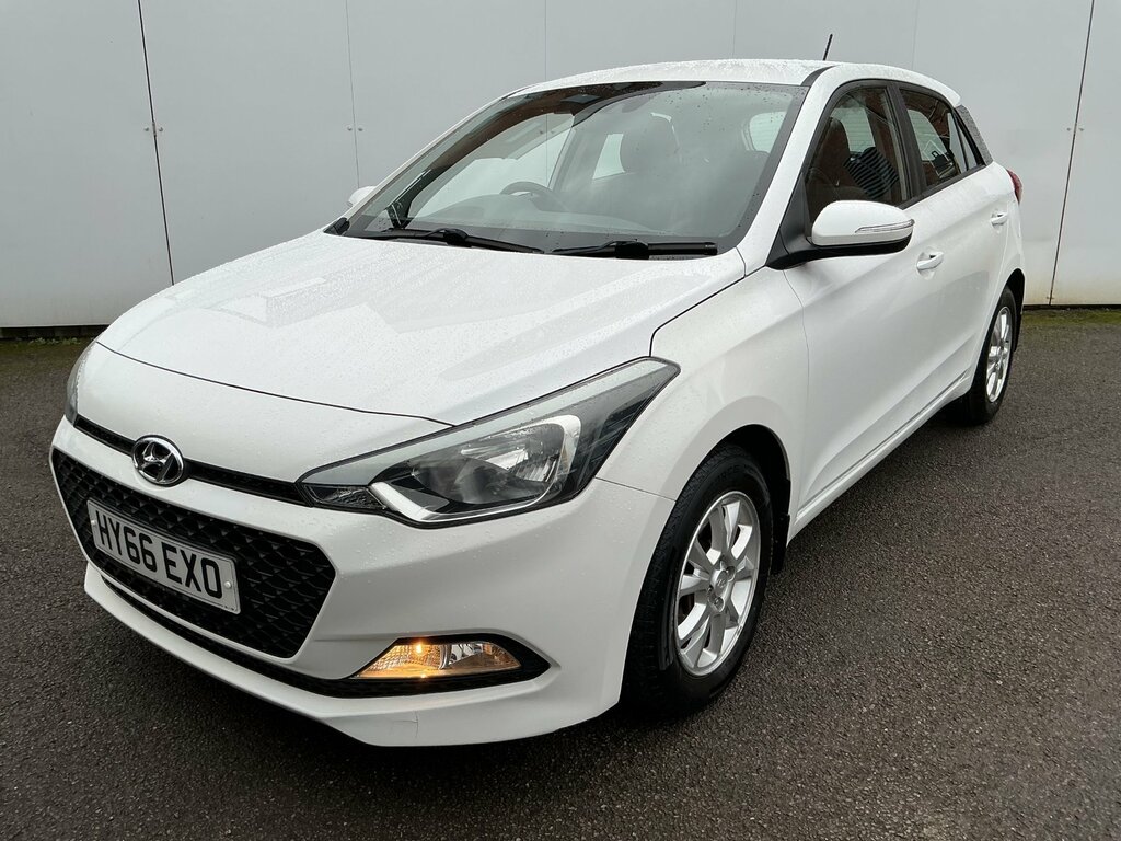 Hyundai I20 1.4 Crdi Se Hatchback Euro 6 90 White #5
