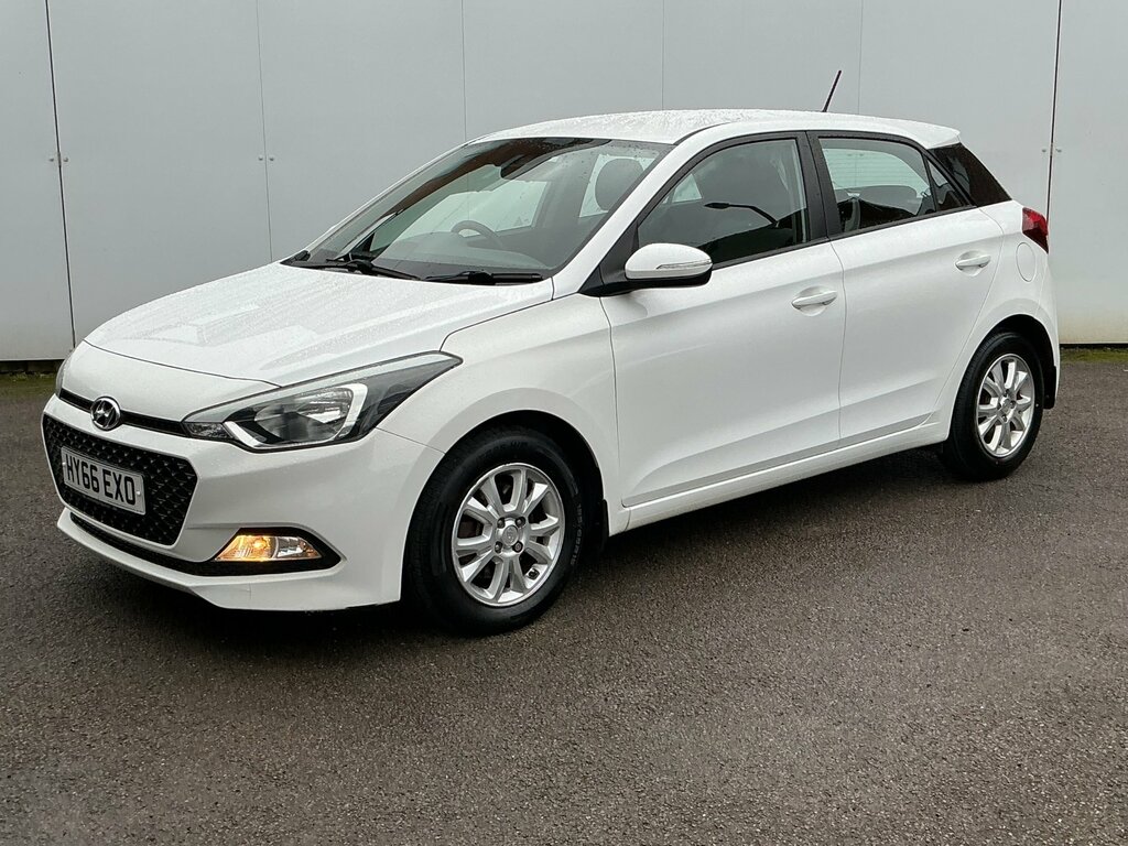 Hyundai I20 1.4 Crdi Se Hatchback Euro 6 90 White