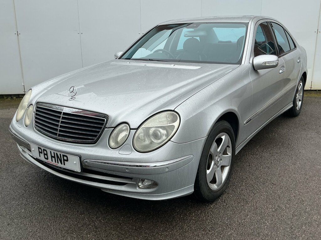 Mercedes-Benz E Class 2.1 E220 Cdi Avantgarde Saloon Silver #2