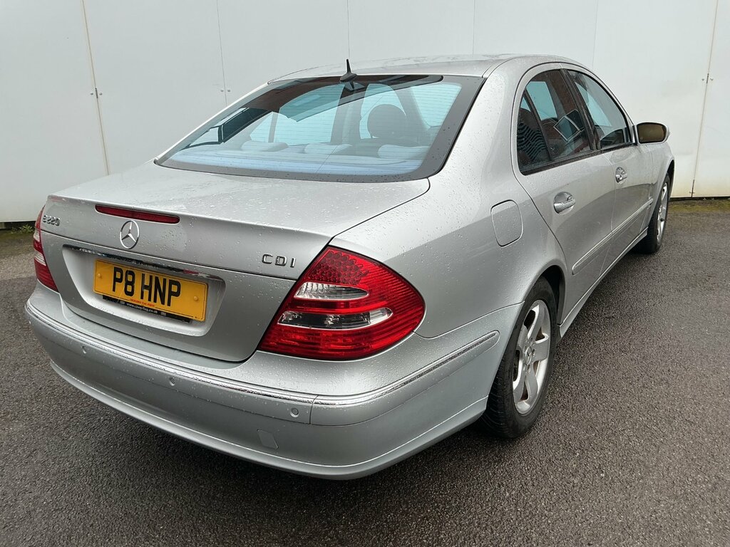 Mercedes-Benz E Class 2.1 E220 Cdi Avantgarde Saloon Silver #4