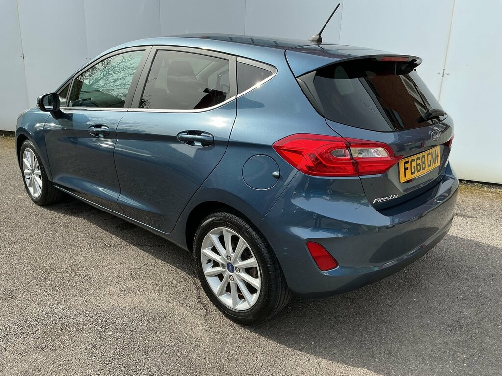 Ford Fiesta 1.5 Tdci Titanium Hatchback Euro FG68GNN Blue #4