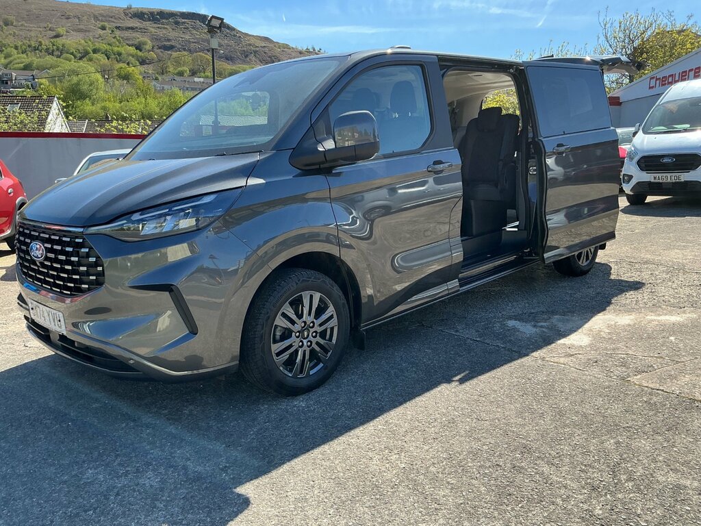 Ford Tourneo Custom 2.0 320 Ecoblue Titanium Luxe Minibus Double Cab 5 Grey #5