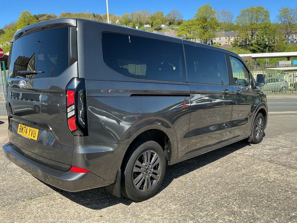 Ford Tourneo Custom 2.0 320 Ecoblue Titanium Luxe Minibus Double Cab 5 Grey #6