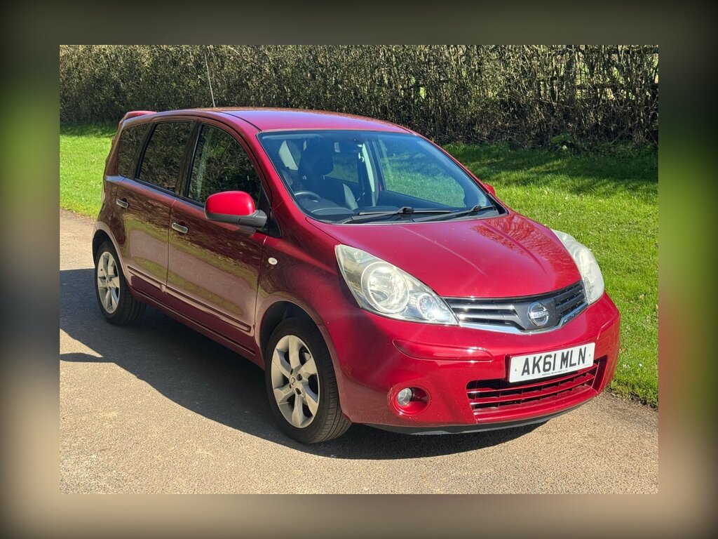 Nissan Note 1.6 16V Tekna Hatchback Euro 5 11 Red
