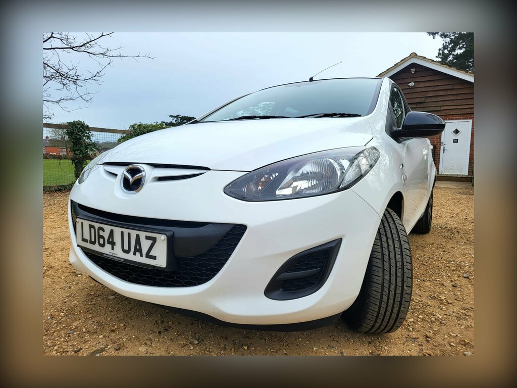Mazda 2 1.3 Colour Edition Hatchback Eur LD64UAZ White #3