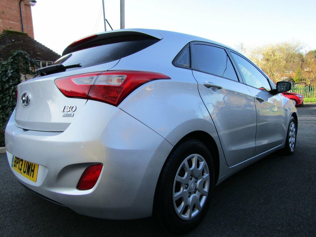 Hyundai I30 1.4Crdi Classic 6 Speed Hatch Lhd Black #6
