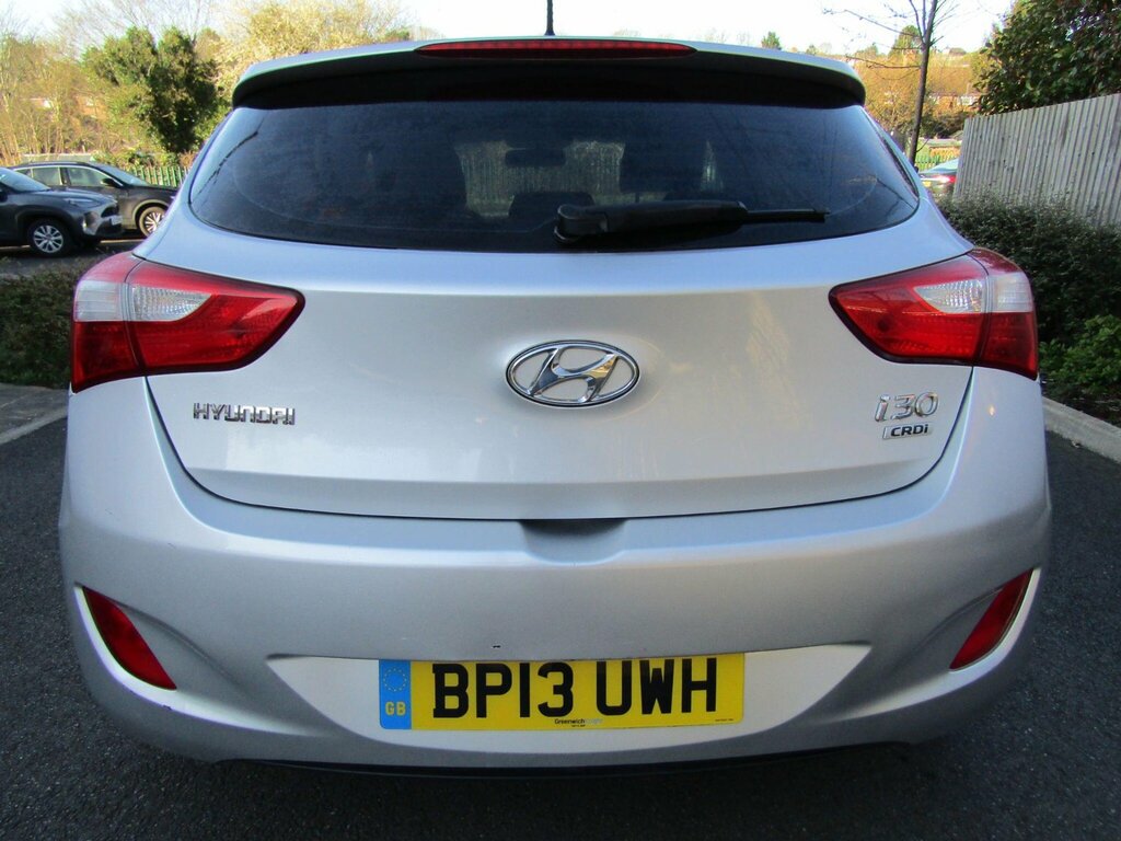 Hyundai I30 1.4Crdi Classic 6 Speed Hatch Lhd Black #5