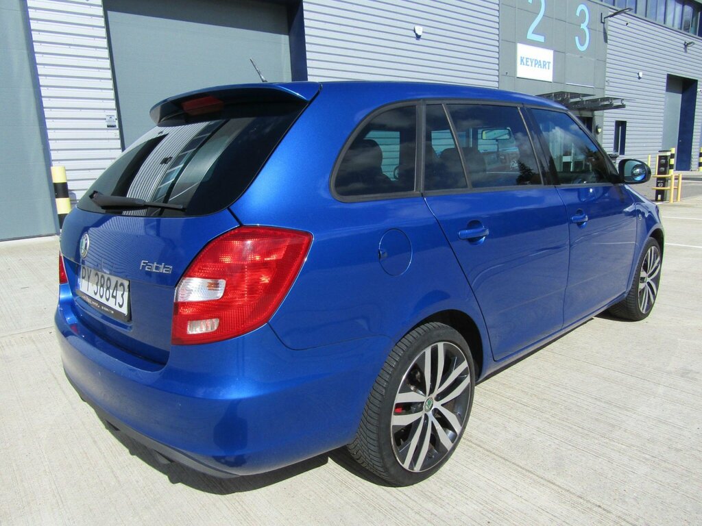 Skoda Fabia 1.4 Tsi Vrs Dsg Estate Lhd Blue #4