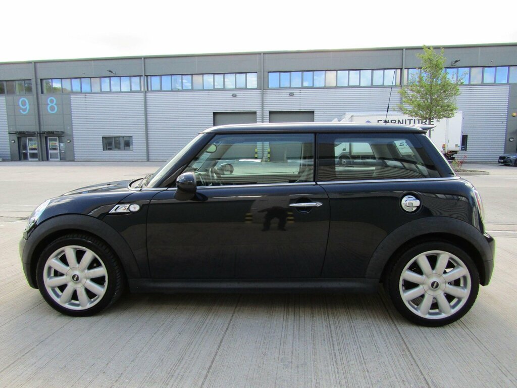 Mini Hatch 1.6 Cooper S Lhd MH07HLC Black #4
