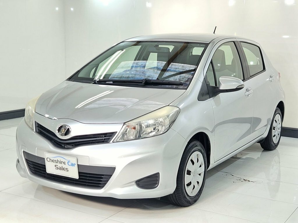 Toyota Vitz Hatchback Silver #5