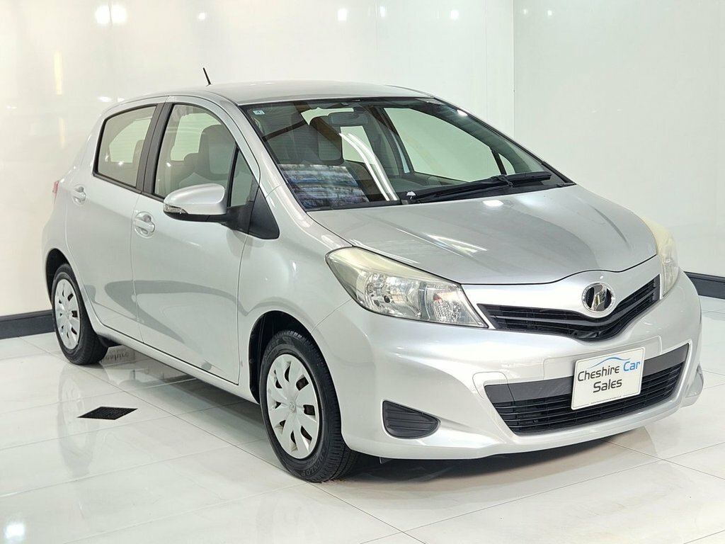 Toyota Vitz Hatchback Silver #3