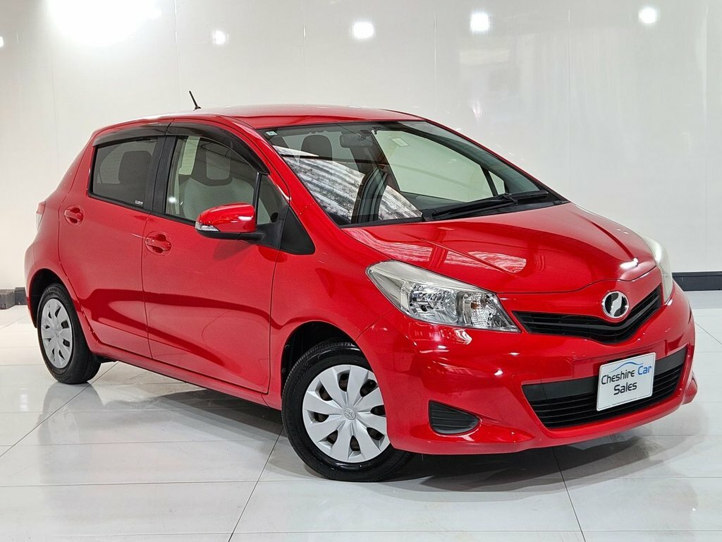 Toyota Vitz Hatchback Red #3