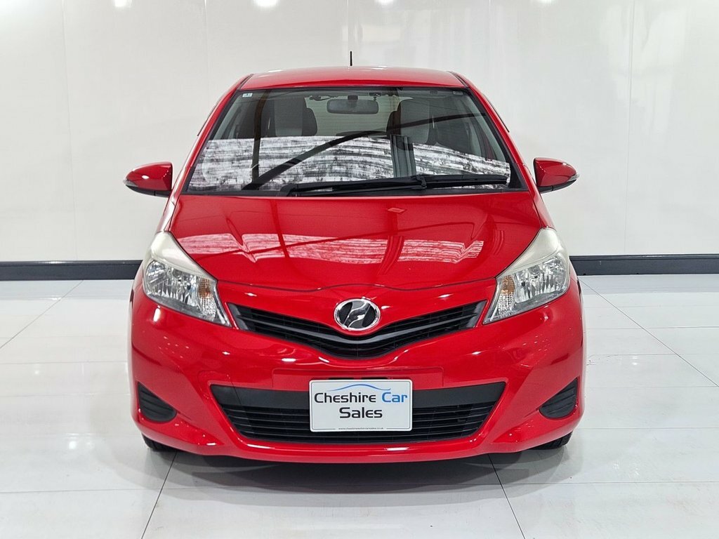 Toyota Vitz Hatchback Red #5