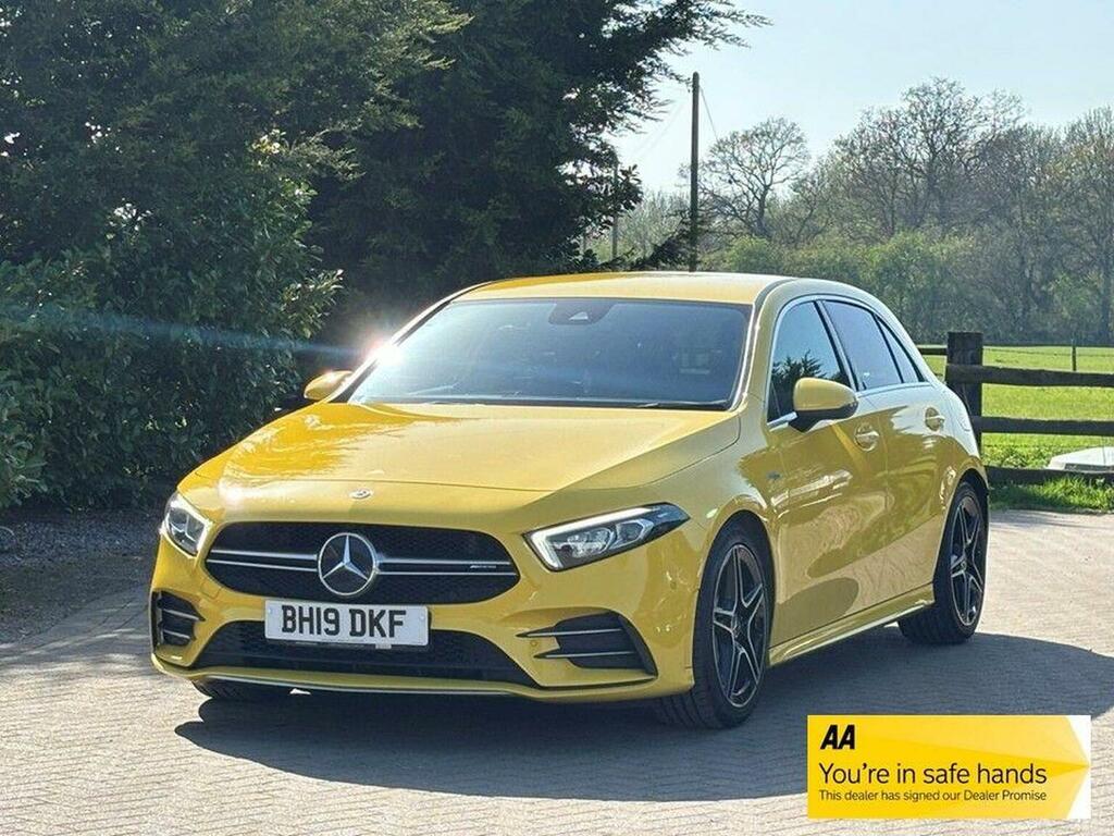 Mercedes-Benz A Class Hatchback 2.0 A35 Amg Executive Spds Dct 4Matic Yellow