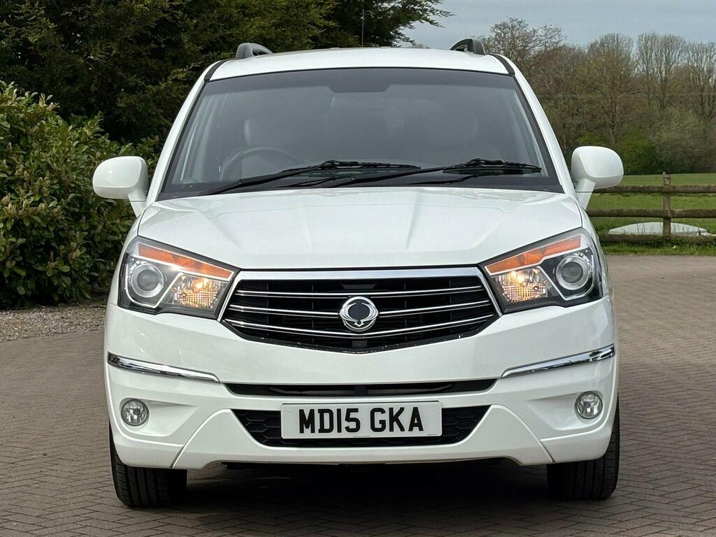 SsangYong Turismo Mpv 2.0 E-xdi Es T-tronic Euro 5 201515 White #5
