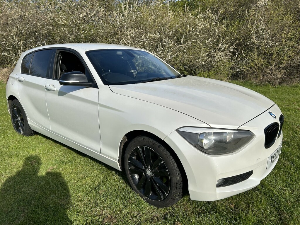 BMW 1 Series 2.0 118D Se Sport 5-Door White #2