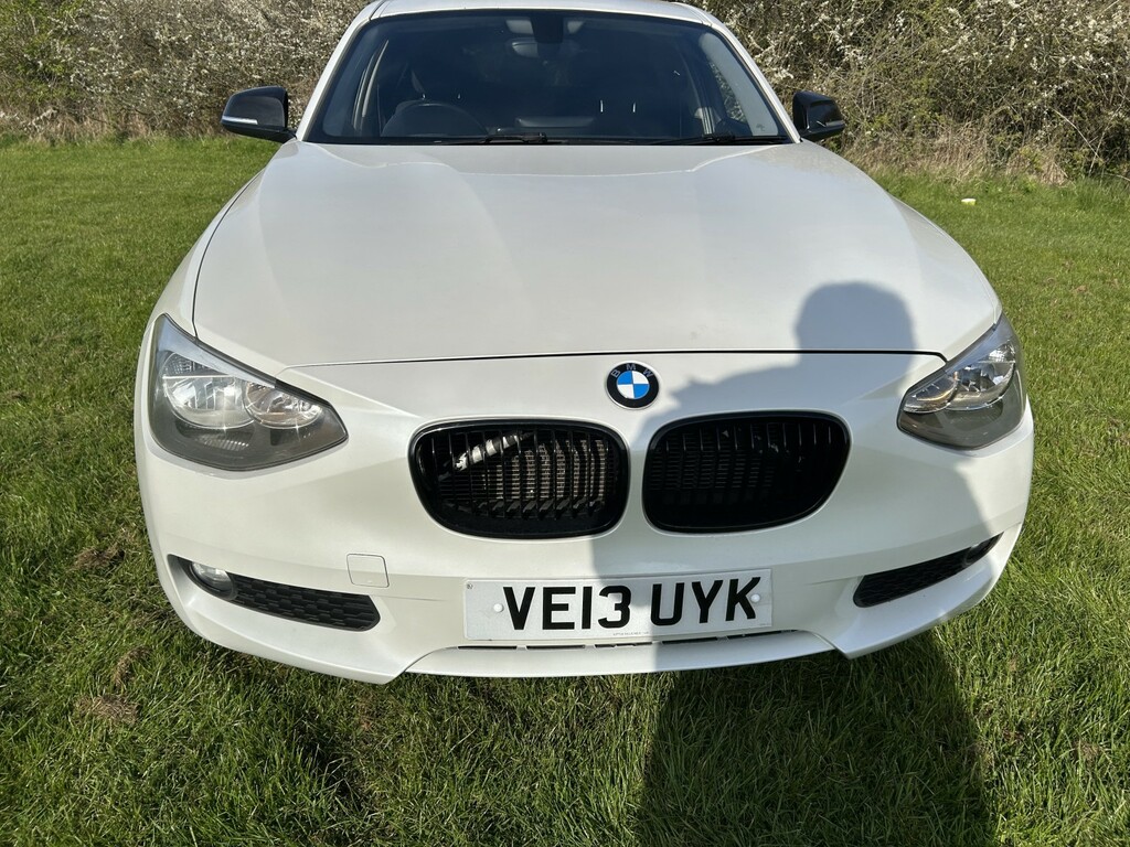 BMW 1 Series 2.0 118D Se Sport 5-Door White #3