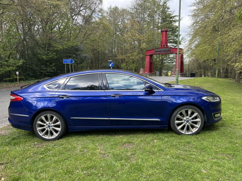 Ford Mondeo 2.0 Tdci Duratorq Vignale Blue