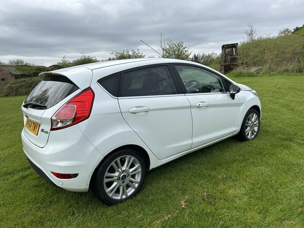 Ford Fiesta 1.5 Tdci Zetec NV64TWY White #2
