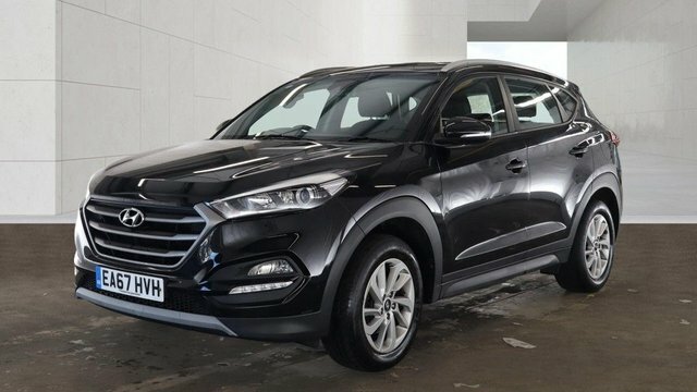 Hyundai Tucson 2017 1.6 Gdi Blue Drive Se Nav Suv Manu EA67HVH Black #2