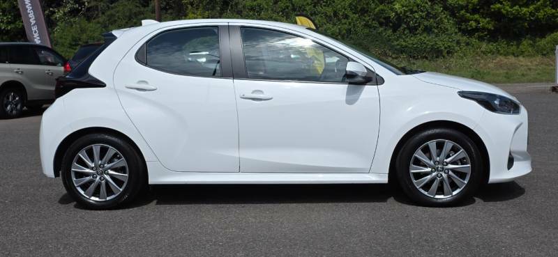 Toyota Yaris 1.5 Hybrid Icon Cvt - 2022 72 EA72VZT White #2