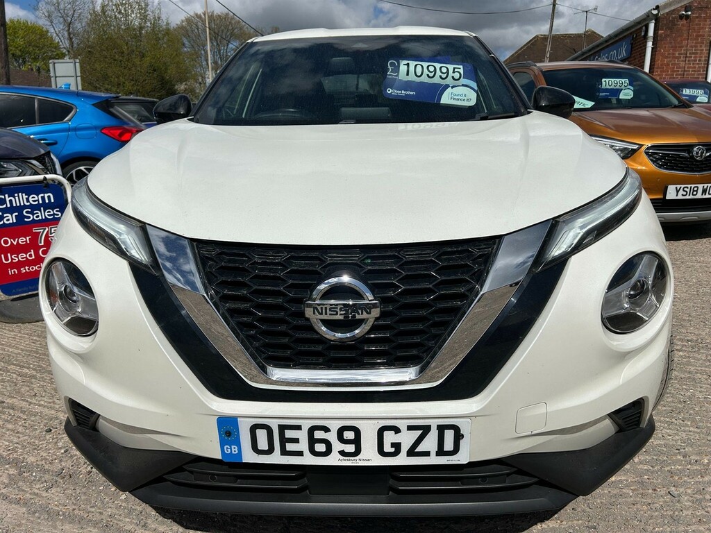 Nissan Juke 1.0 Dig-t N-connecta Euro 6 Ss OE69GZD White #2