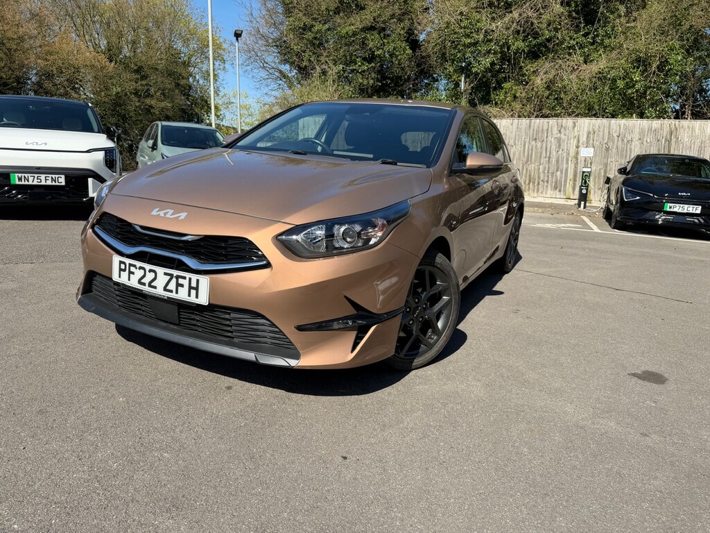 Kia Ceed 1.5T Gdi Isg 3 PF22ZFH Brown #4