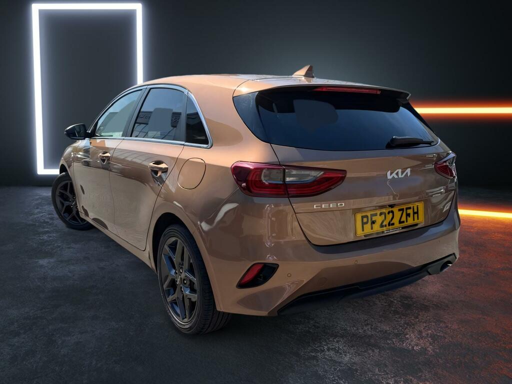 Kia Ceed 1.5T Gdi Isg 3 PF22ZFH Brown #2