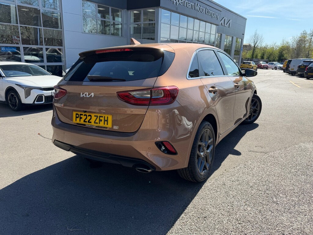 Kia Ceed 1.5T Gdi Isg 3 PF22ZFH Brown #3