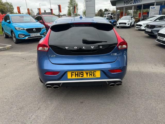 Volvo V40 T3 152 R Design Nav Plus FH19YRE Blue #6